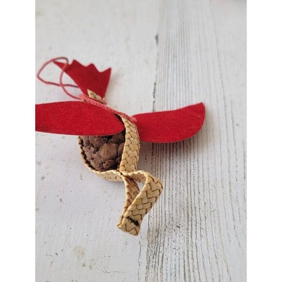 Handmade Pinecone bird woven ornament Xmas decor - Picture 3 of 5